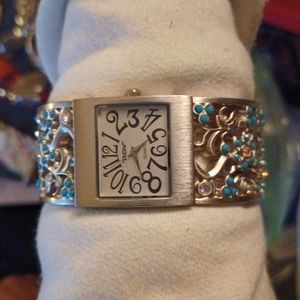 P.O.V ladies vintage watch